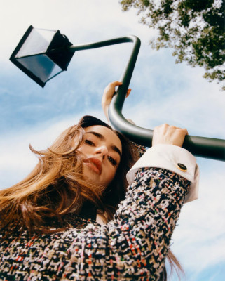 photo 4 in Lily Collins gallery [id1317977] 2022-12-24 00:00:00