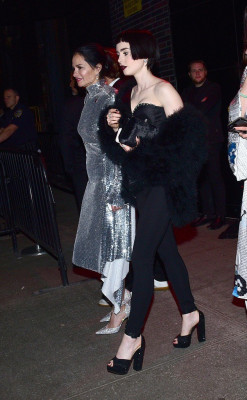 Lily Collins pic #929843