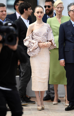 Lily Collins pic #935125