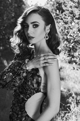 Lily Collins pic #1249785