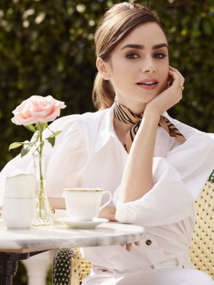 Lily Collins pic #1285435