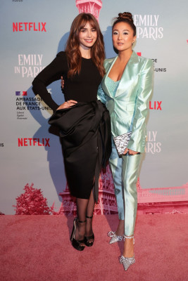 Lily Collins pic #1285171