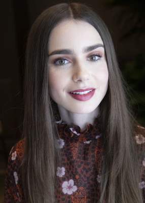 Lily Collins pic #1128539