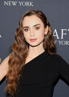 Lily Collins pic #1129811