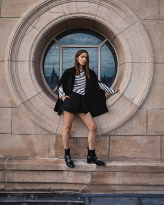 Lily Collins pic #1287533
