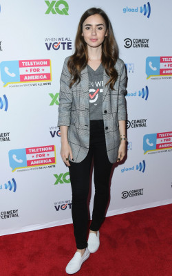 Lily Collins pic #1080268