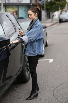 Lily Collins pic #901192