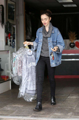 Lily Collins pic #901191