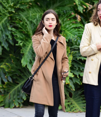 Lily Collins pic #932324