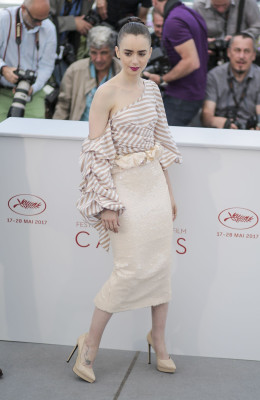 Lily Collins pic #935488