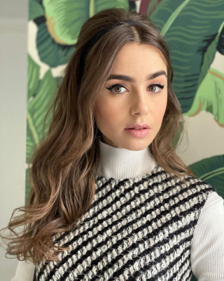 Lily Collins pic #1246094