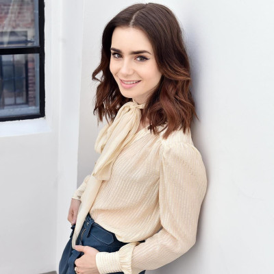 Lily Collins pic #937608