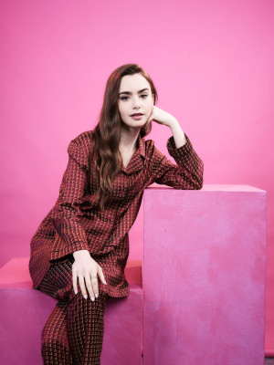 Lily Collins pic #1120961
