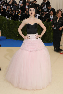 Lily Collins pic #934327