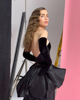 Lily Collins pic #1256995