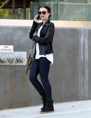 Lily Collins pic #496364