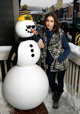 Lily Collins pic #905133