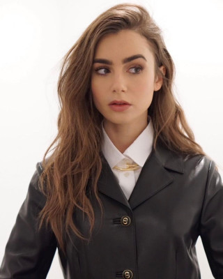 Lily Collins pic #1243925