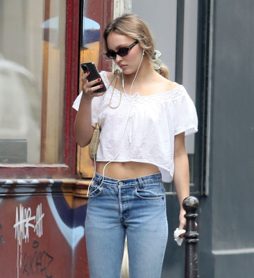 Lily-Rose Melody Depp pic #1220992