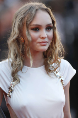 Lily-Rose Melody Depp pic #934325