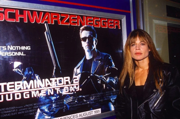 Linda Hamilton pic #1335636