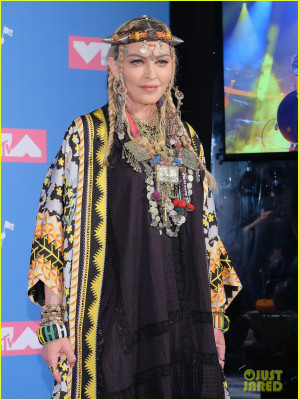 Madonna pic #1060397