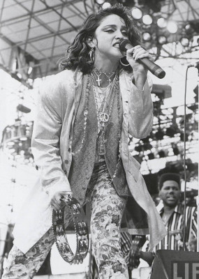 Madonna pic #177379