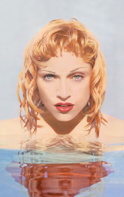 Madonna pic #51125