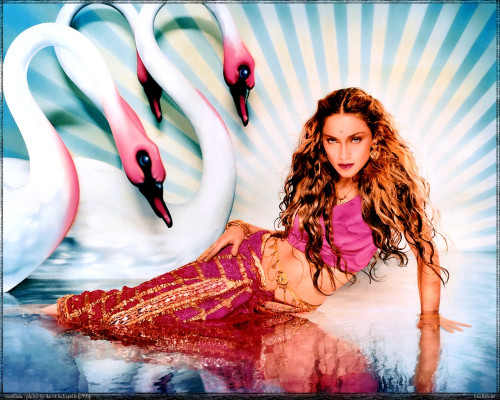Madonna pic #58680