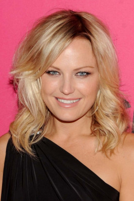 photo 7 in Malin Akerman gallery [id304680] 2010-11-17 00:00:00
