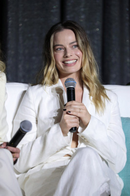 Margot Robbie pic #1186059