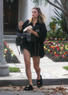 photo 9 in Margot Robbie gallery [id1272936] 2021-10-10 00:00:00
