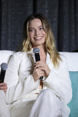 Margot Robbie pic #1186060