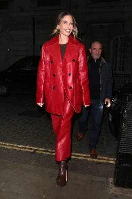 Margot Robbie pic #1321265