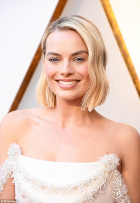 Margot Robbie pic #1017152