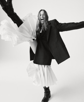 photo 5 in Margot Robbie gallery [id1316010] 2022-11-30 00:00:00