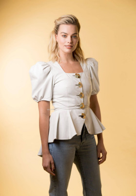 Margot Robbie pic #1093215