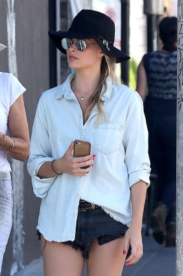 Margot Robbie pic #930273