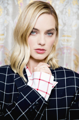 Margot Robbie pic #991733