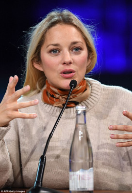 photo 8 in Cotillard gallery [id989471] 2017-12-14 00:00:00
