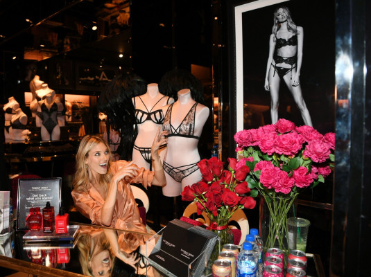 Martha Hunt pic #1170210