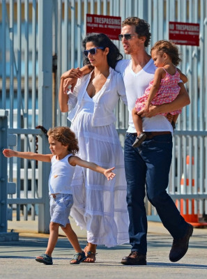 photo 4 in Matthew McConaughey gallery [id516195] 2012-07-27 00:00:00