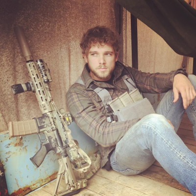 photo 4 in Max Thieriot gallery [id1243566] 2020-12-25 00:00:00