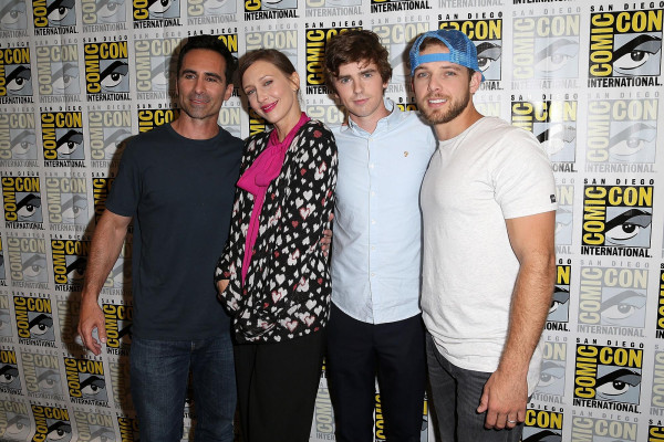 Max Thieriot pic #1262200