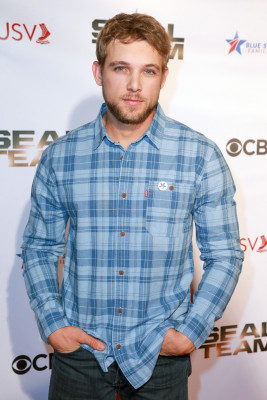 photo 27 in Max Thieriot gallery [id1260043] 2021-07-13 00:00:00