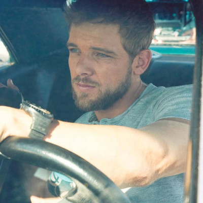 photo 10 in Max Thieriot gallery [id1274559] 2021-10-15 00:00:00