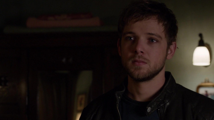 photo 23 in Max Thieriot gallery [id1283327] 2021-11-28 00:00:00