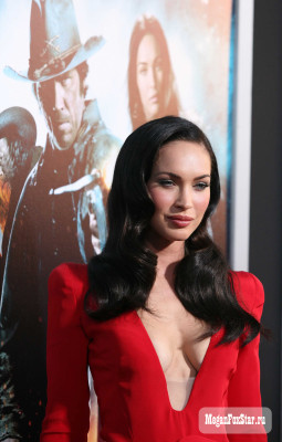 Megan Fox pic #1115892