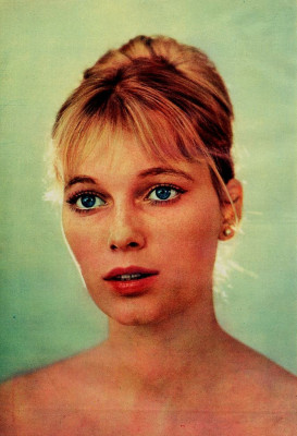 photo 26 in Mia Farrow gallery [id203230] 2009-11-19 00:00:00