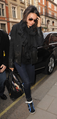 Mila Kunis pic #584098